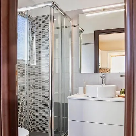 Olea House 80m From The Sea Casa vacanze