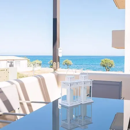 Olea House 80m From The Sea 度假居