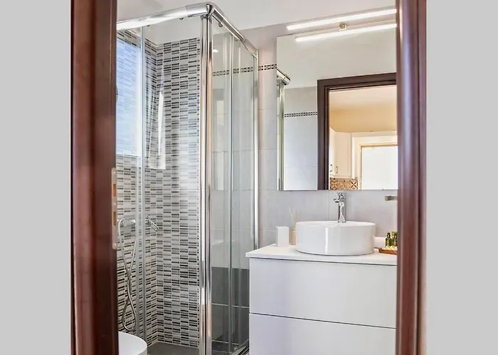 Olea House 80m From The Sea Prázdninový dům