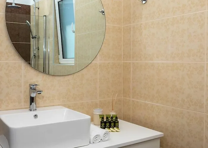 Olea House 80m From The Sea